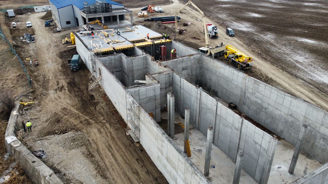 Statia de tratare a apei Onesti - structuri de beton in executie